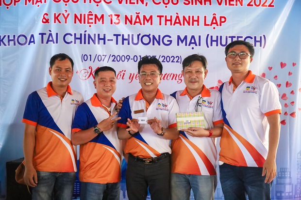 Cựu sinh viên Khoa Tài chính - Thương mại gặp gỡ trong không gian “Kết nối yêu thương” 142