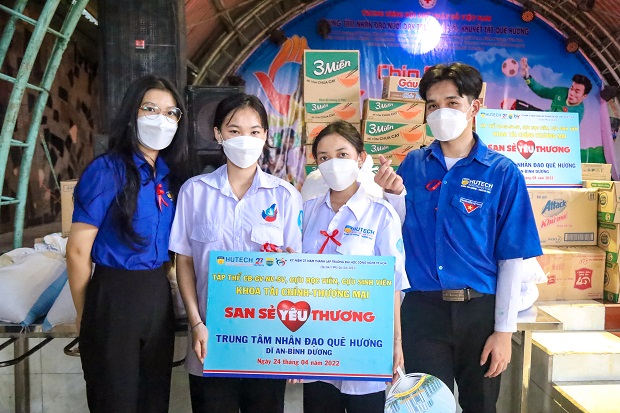 Cựu sinh viên Khoa Tài chính - Thương mại gặp gỡ trong không gian “Kết nối yêu thương” 168