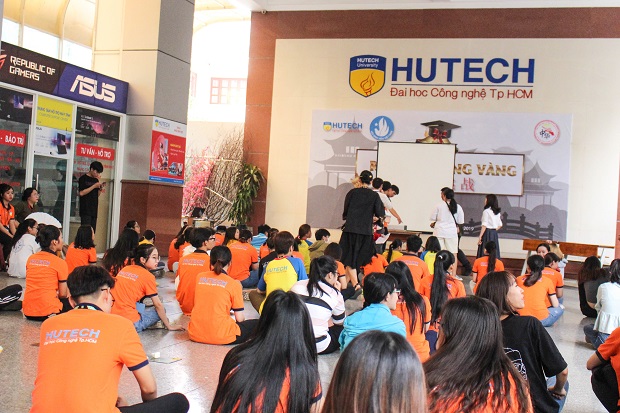 Khám phá dòng lịch sử Trung Quốc với Rung chuông vàng phiên bản HUTECH 40