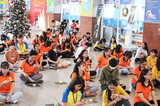 Khám phá dòng lịch sử Trung Quốc với Rung chuông vàng phiên bản HUTECH 37