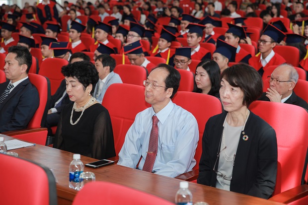 HUTECH tổ chức Lễ bế giảng và trao bằng tốt nghiệp chương trình Đại học chuẩn Nhật Bản 17