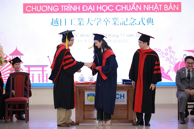 HUTECH tổ chức Lễ bế giảng và trao bằng tốt nghiệp chương trình Đại học chuẩn Nhật Bản 119