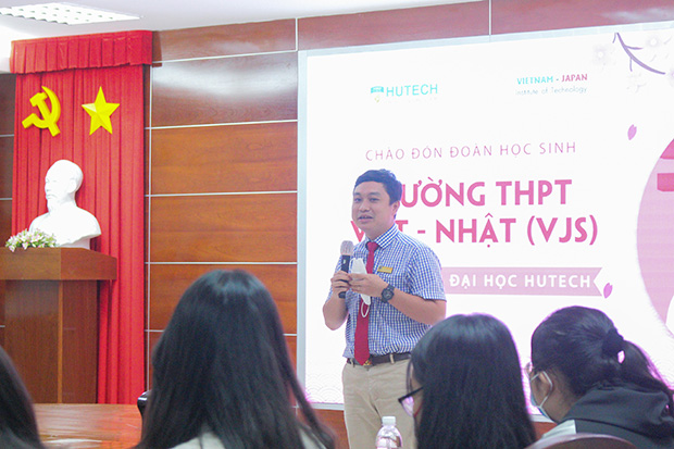 HUTECH đón đoàn học sinh trường THPT Việt - Nhật (VJS) đến tham quan 18