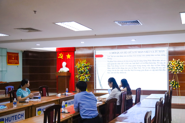 Khoa Trung Quốc học tổ chức Hội thảo “Phương pháp nâng cao chất lượng giảng dạy tiếng Trung” 82