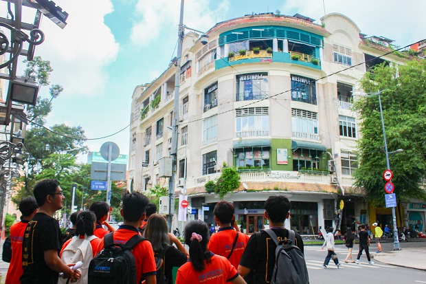 HUTECH Architecture and Arts students start the new school year with an architecture tour of the old Saigon 68
