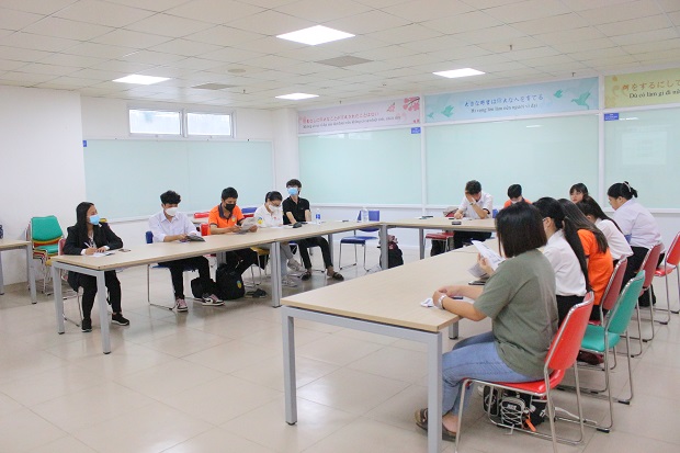 Sinh viên VJIT “trải nghiệm tìm việc” cùng đại diện Học viện EHLE (Nhật Bản) 45