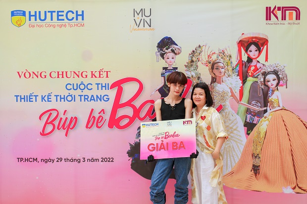 "Bản lĩnh Việt Nam" đầy kiêu hãnh tại triển lãm Chung kết cuộc thi Thiết kế thời trang Búp bê Barbie 138