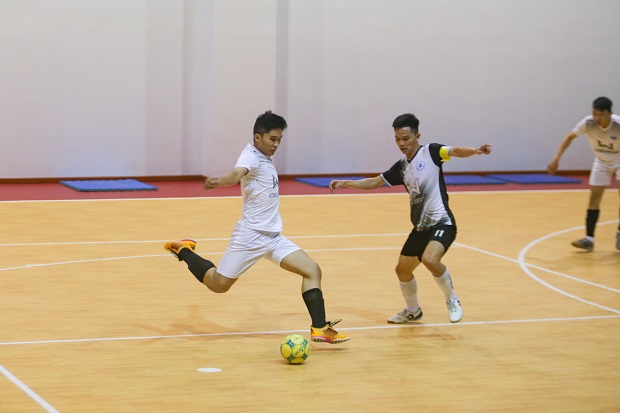 Tuyển Futsal nam HUTECH tiến thẳng vào Bán kết sau trận Tứ kết “thư hùng” 57