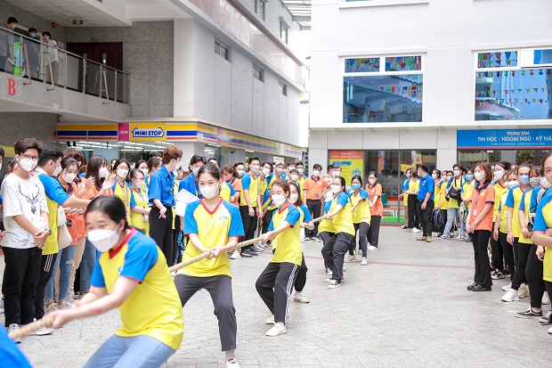 Khoa Tài chính - Thương mại tưng bừng khai mạc Hội thao sinh viên năm học 2021-2022 51