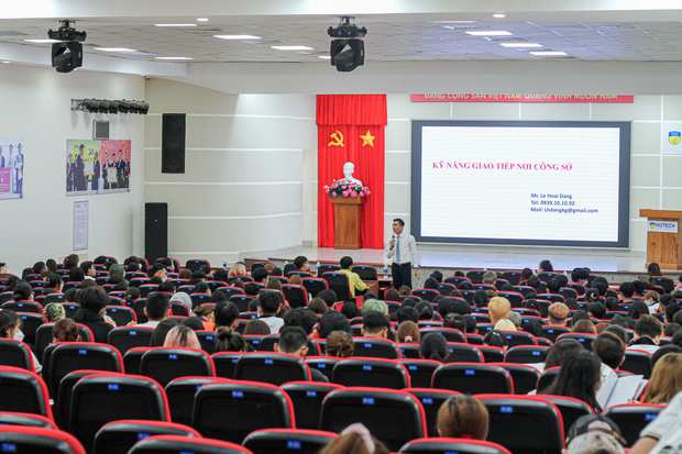 Sinh viên Viện Công nghệ Việt - Hàn tiếp cận văn hóa công sở từ năm nhất, chuẩn bị hành trang cho tương lai 73