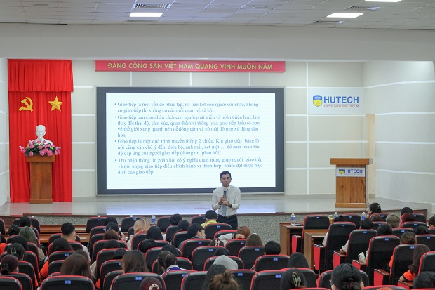 Sinh viên Viện Công nghệ Việt - Hàn tiếp cận văn hóa công sở từ năm nhất, chuẩn bị hành trang cho tương lai 32