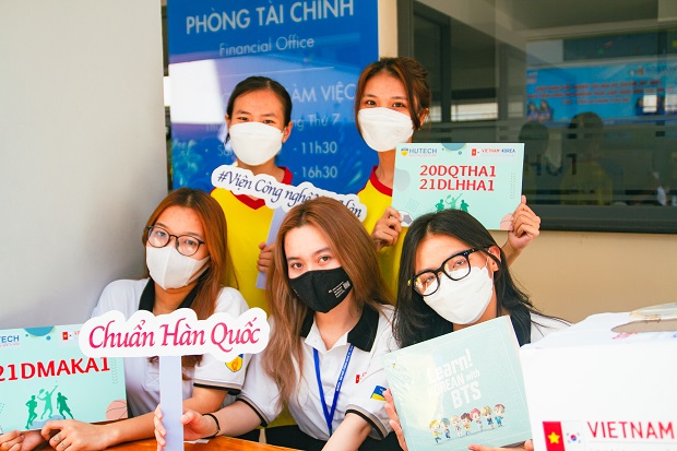Ngắm loạt ảnh ngập tràn năng lượng tại Hội thao sinh viên Viện Công nghệ Việt - Hàn 67
