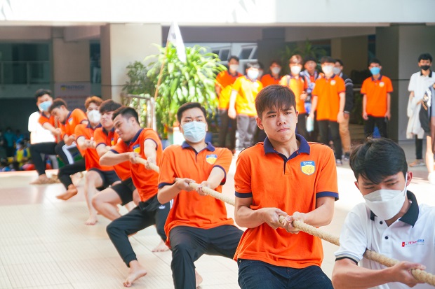Ngắm loạt ảnh ngập tràn năng lượng tại Hội thao sinh viên Viện Công nghệ Việt - Hàn 49