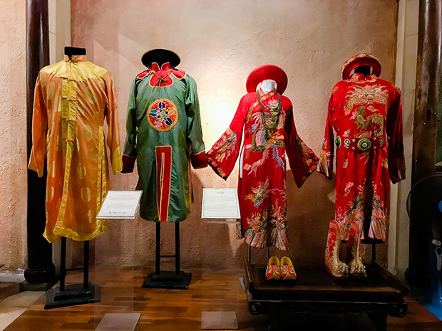 Sinh viên ngành Thiết kế thời trang tìm nguồn cảm hứng sáng tạo tại Bảo tàng Áo dài Việt Nam 57