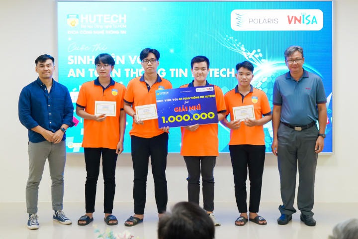 Hơn 20 đội thi tranh tài sôi nổi tại cuộc thi "Sinh viên với An toàn thông tin HUTECH" 80
