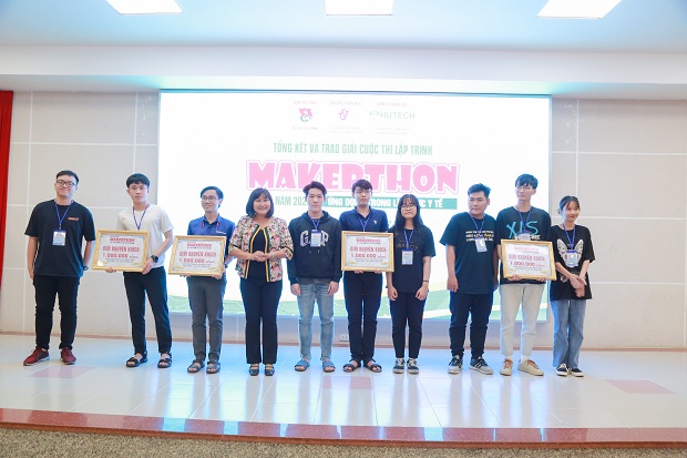 “Mưa giải thưởng” từ cuộc thi Lập trình Makerthon lần 4 - năm 2020 của sinh viên HUTECH 123