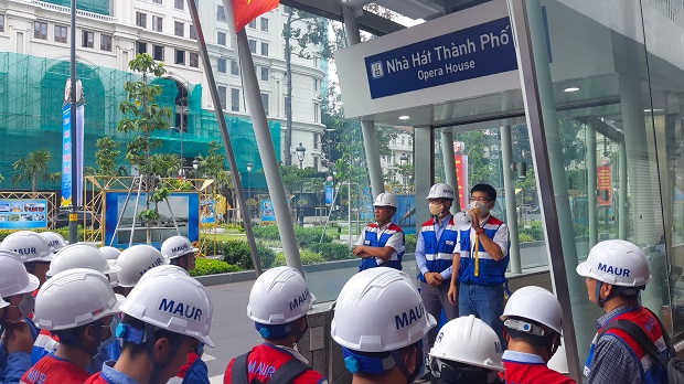 Students the Faculty of Civil Engineering visit Thu Thiem 2 Bridge and Opera House Metro Station 52