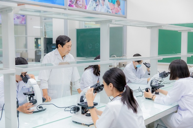 HUTECH công bố điểm trúng tuyển học bạ đợt 5 16