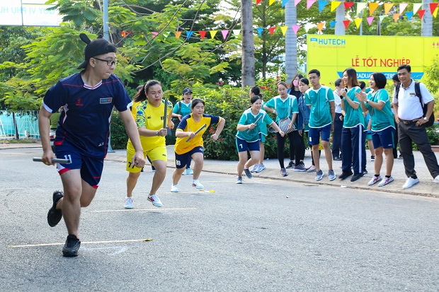 The 2020 HUTECH Faculty and Staff Sports Fest opens in an exciting atmosphere 226