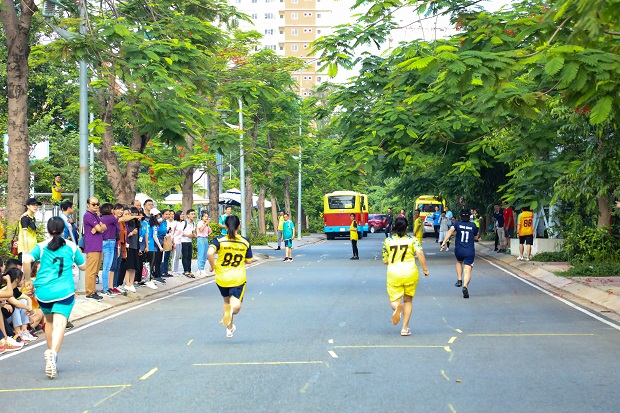 The 2020 HUTECH Faculty and Staff Sports Fest opens in an exciting atmosphere 229