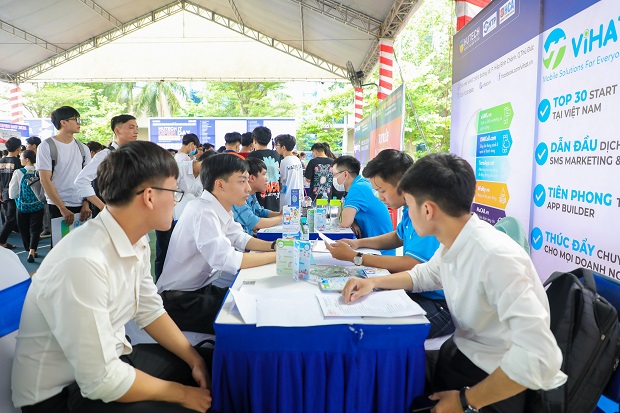 HUTECH IT OPEN DAY 2022 sẵn sàng trở lại với hơn 3000 vị trí tuyển dụng vào ngày 08/4 tới 27