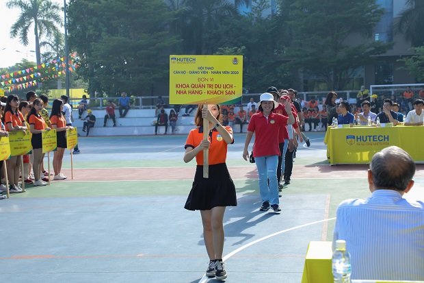 The 2020 HUTECH Faculty and Staff Sports Fest opens in an exciting atmosphere 150
