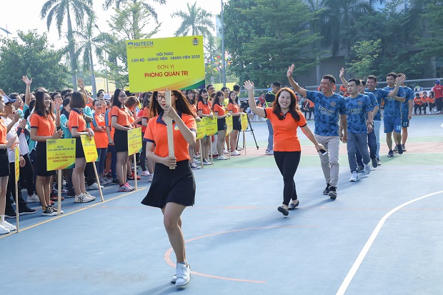 The 2020 HUTECH Faculty and Staff Sports Fest opens in an exciting atmosphere 165