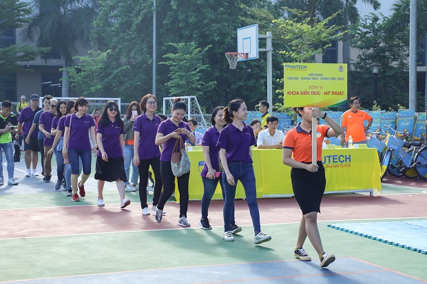 The 2020 HUTECH Faculty and Staff Sports Fest opens in an exciting atmosphere 168