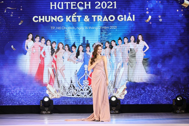 The dazzling finale and awarding ceremony of Miss HUTECH 2021 69