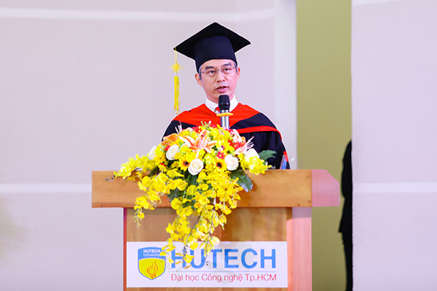 HUTECH trao bằng tốt nghiệp cho các Tiến sĩ, Thạc sĩ, Kỹ sư và Cử nhân 71