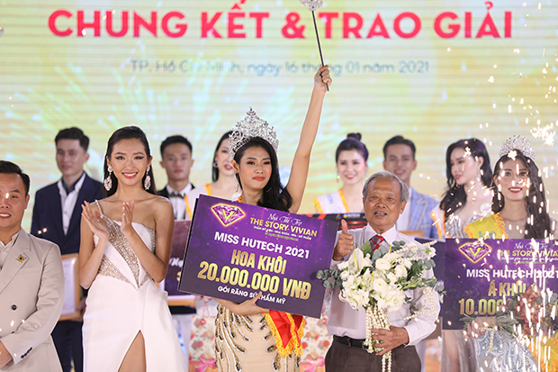 Rực rỡ Gala Chung kết và Trao giải Miss HUTECH 2021 264