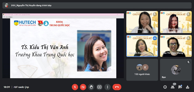 Cùng sinh viên Khoa Trung Quốc học tâm sự “Chuyện chưa kể” nhân dịp Tết thầy cô 68