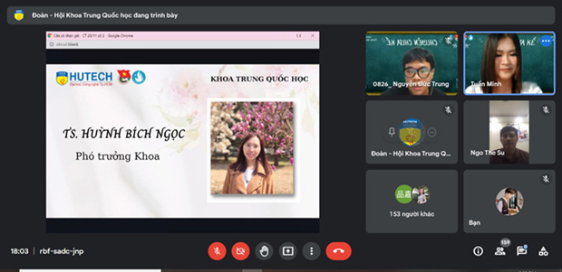 Cùng sinh viên Khoa Trung Quốc học tâm sự “Chuyện chưa kể” nhân dịp Tết thầy cô 49