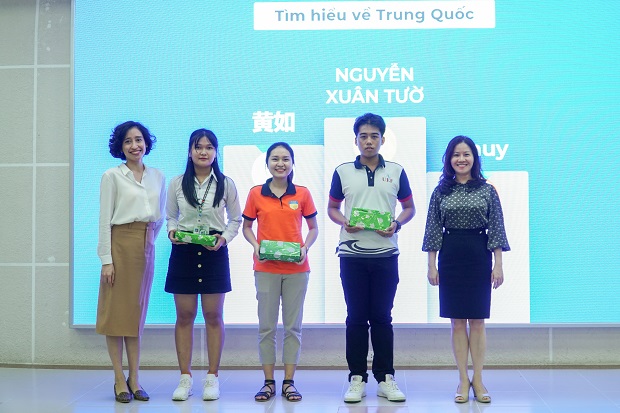 Diễn đàn trao đổi “bí kíp” học tiếng Trung hiệu quả giữa sinh viên HUTECH và UEF 81