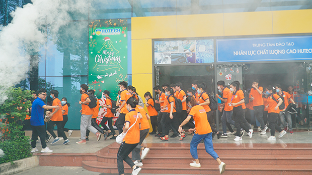 HUTECH Fire Prevention and Fighting Team conducts fire and rescue drills 65