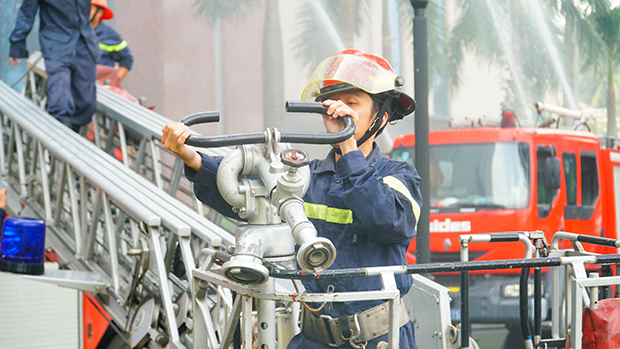 HUTECH Fire Prevention and Fighting Team conducts fire and rescue drills 86