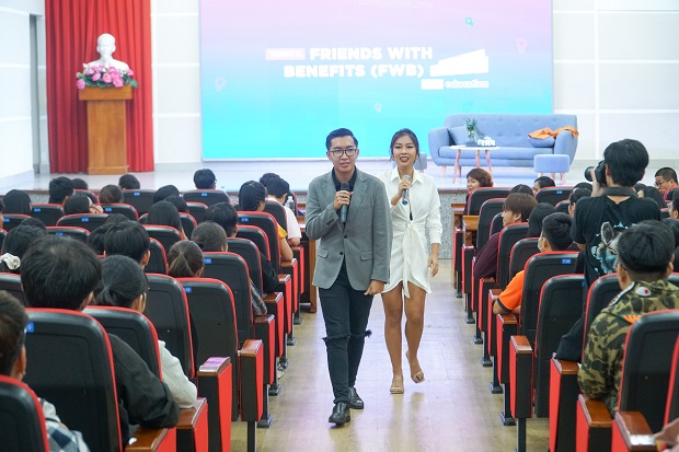 Nhìn lại “tuần sự kiện” sôi động của sinh viên Khoa Truyền thông - Thiết kế HUTECH 87