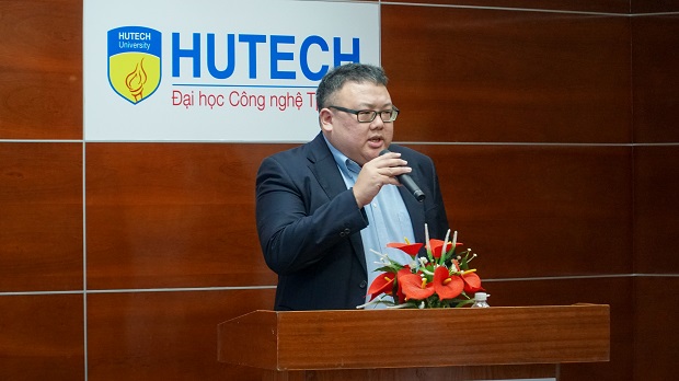 HUTECH signs the MOU "Training human resources in Law based on the needs of enterprises" 32