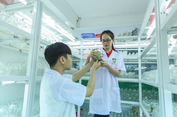 Top công việc hấp dẫn 'ngoài phòng lab' cho sinh viên ngành Công nghệ sinh học 5