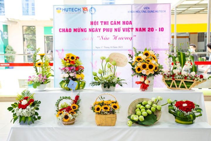 Sinh viên Viện Khoa học Ứng dụng HUTECH kỷ niệm Ngày Phụ nữ Việt Nam qua những lẵng hoa “Sắc hương” rực rỡ HUTECH 6