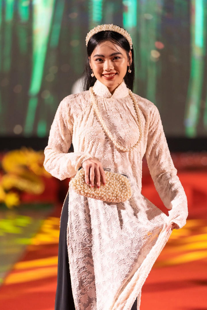 Sinh viên HUTECH tái hiện giai thoại hào hùng của lịch sử, văn hóa dân tộc với chương trình “Mộng Việt” 23