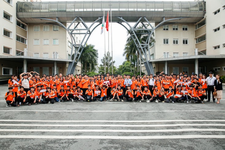 Hơn 100 sinh viên Khoa công nghệ thông tin HUTECH cũng đến tham quan Cty FPT Software HUTECH 3
