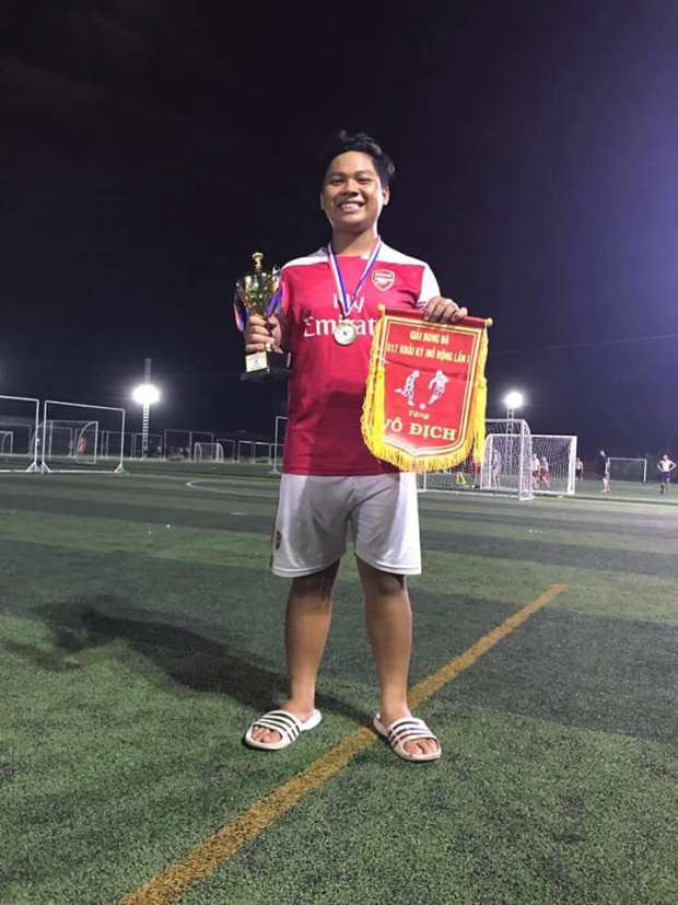 Tân Sinh viên Nguyễn Xuân Vương: Chọn HUTECH vì... yêu bóng đá! 25
