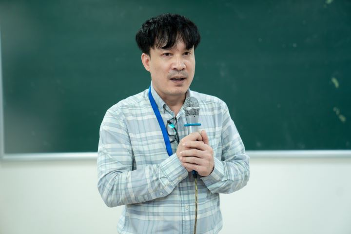 TS. Lâm Văn Mân giới thiệu đôi nét về chương trình học ngành Công nghệ thực phẩm cho tân sinh viên 