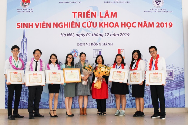 HUTECH giành hàng loạt giải lớn tại Giải thưởng Sinh viên NCKH cấp Bộ 2019 11