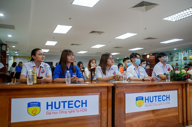 Sinh viên HUTECH chia sẻ cảm nhận về hành trình học tập tư tưởng Hồ Chí Minh 29