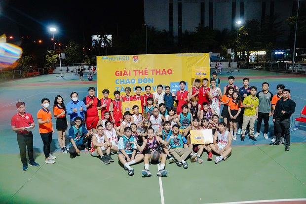 Giải Thể thao Chào đón Tân sinh viên chính thức khép lại sau tháng tranh tài sôi nổi 137