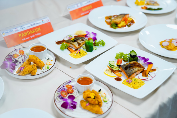 Sinh viên Du lịch - Nhà hàng - Khách sạn HUTECH trổ tài “master chef” với nguyên liệu hải sản Alaska 177