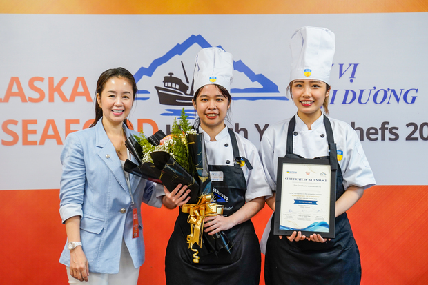 Sinh viên Du lịch - Nhà hàng - Khách sạn HUTECH trổ tài “master chef” với nguyên liệu hải sản Alaska 203