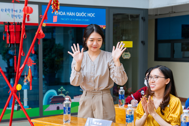 Sinh viên Khoa Trung Quốc học tranh tài Hán ngữ tại cuộc thi Ngôi sao tiếng Hoa mùa 1 28